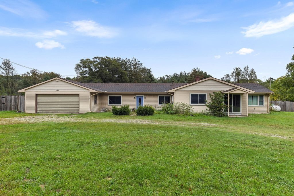 9182 S Warner Avenue, Fremont