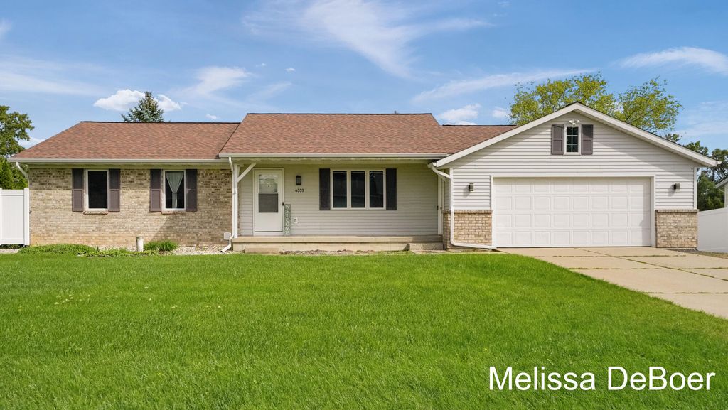 4359 Hickory View Court, Wayland