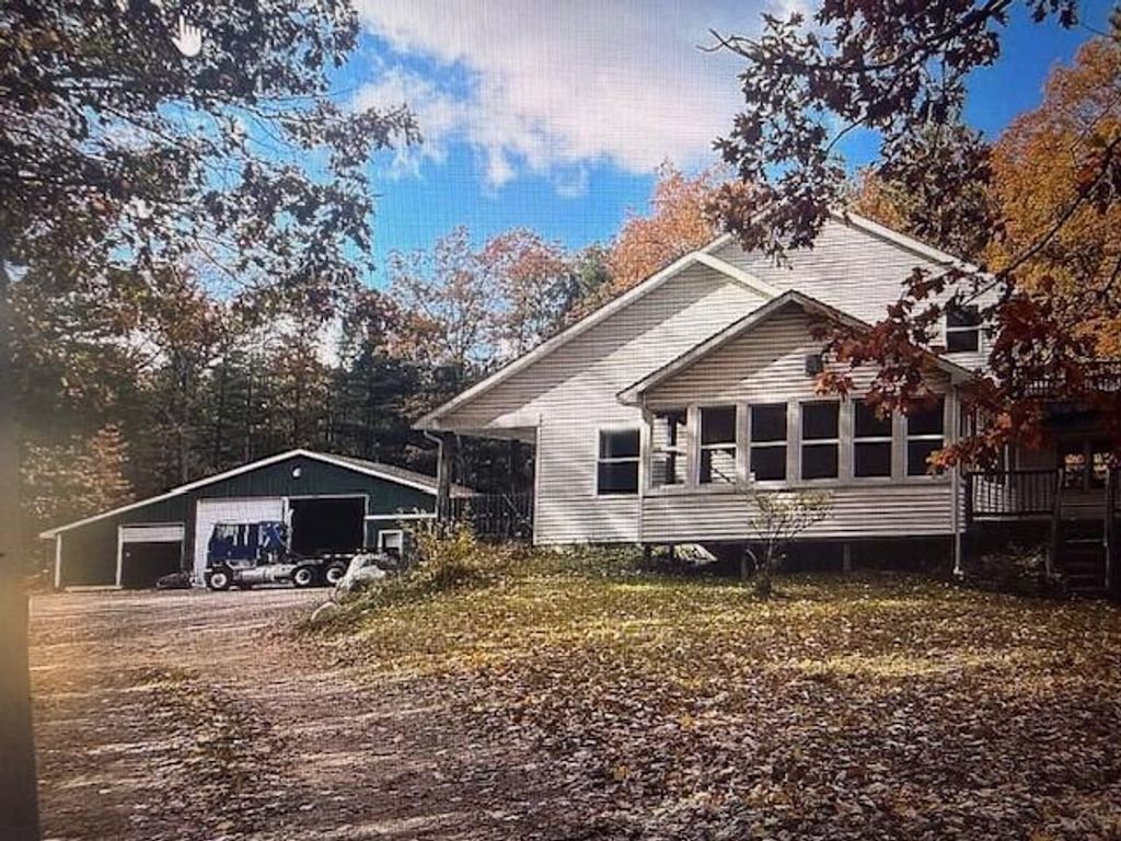 9858 N Woodbridge Avenue, Bitely