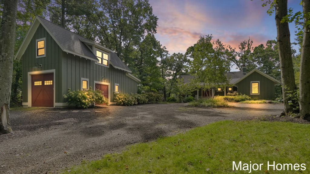 9422 Cottage Park Drive, Greenville