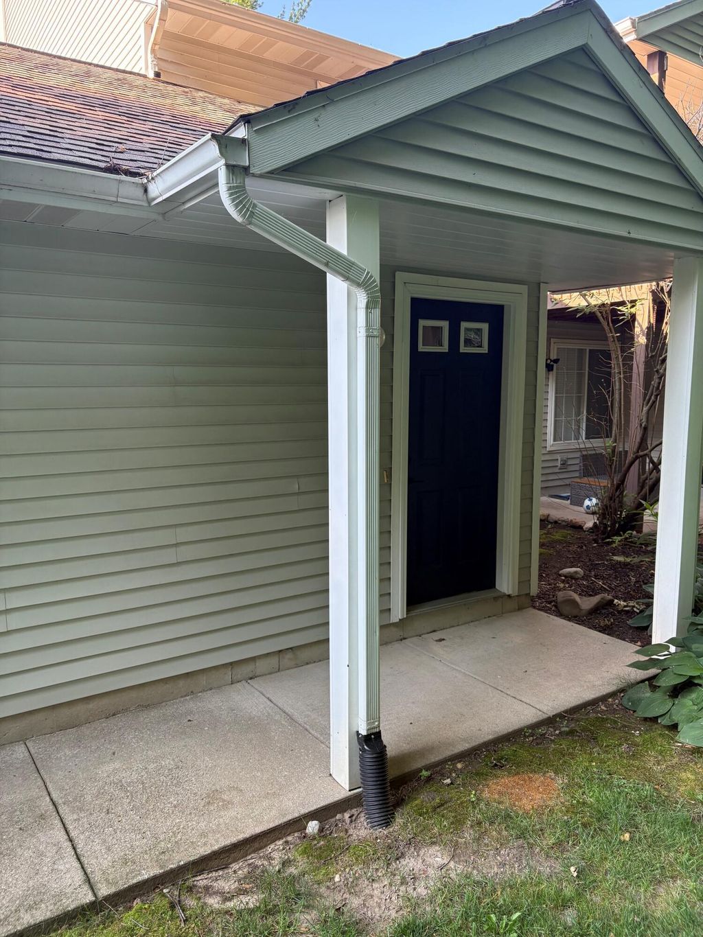 217 Hunters Lane Ne Unit: 6, Rockford