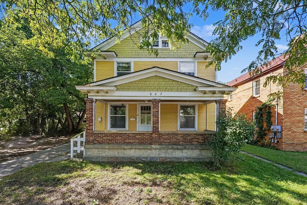 907 Kalamazoo Avenue Se, Grand Rapids