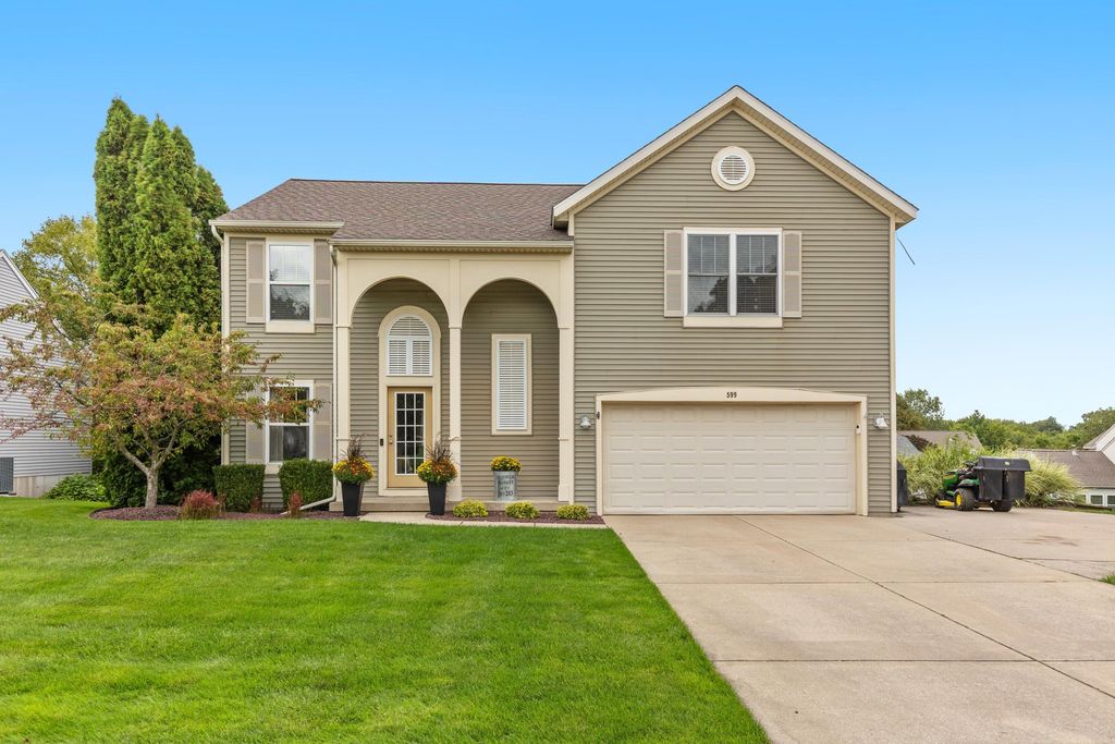 599 Oldfield Drive Se, Byron Center