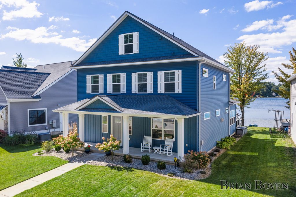 2013 Lake Street, Pierson