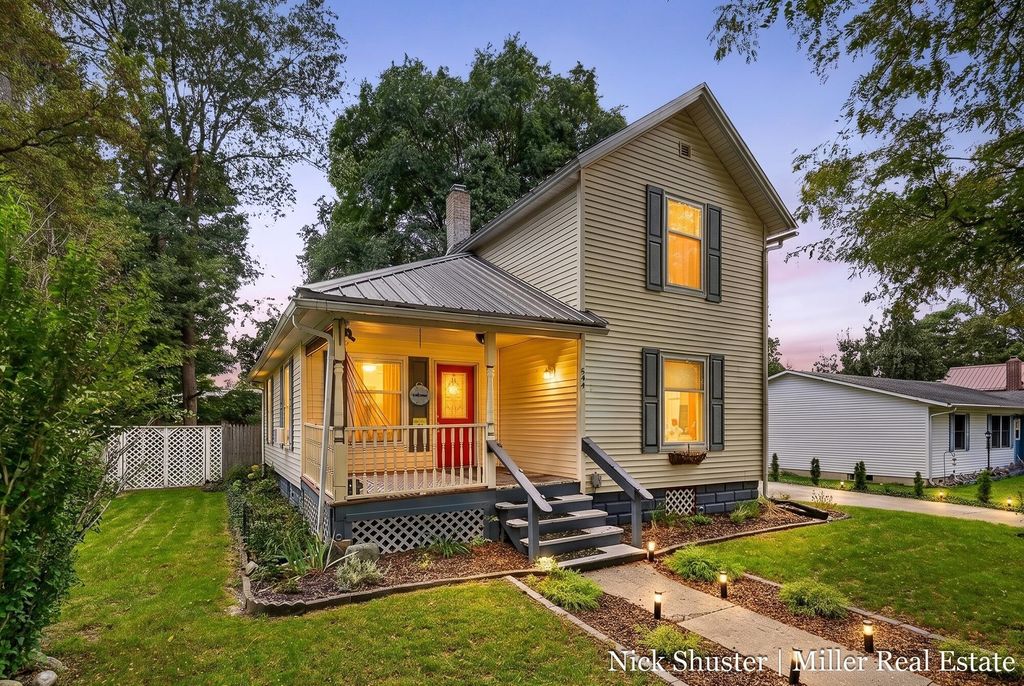 544 E Thorn Street, Hastings