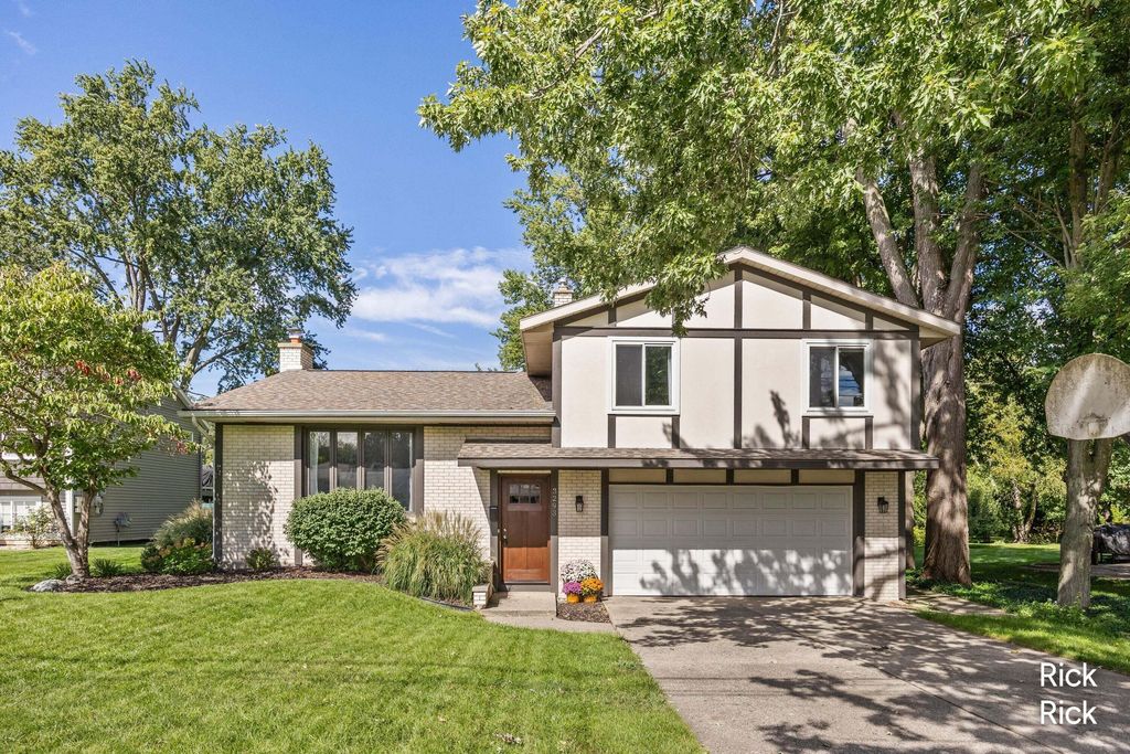 3293 Oak Street, Hudsonville