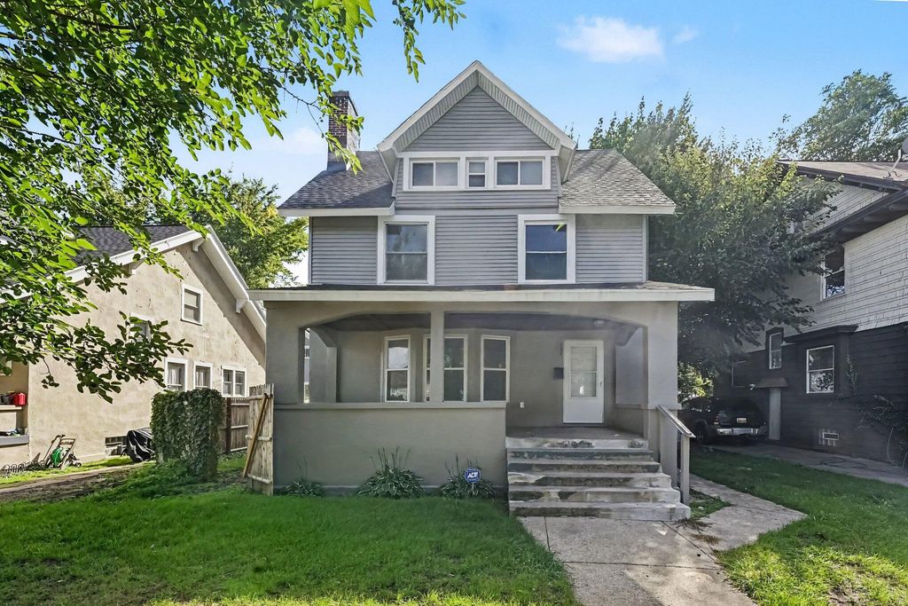 754 Prince Street Se, Grand Rapids