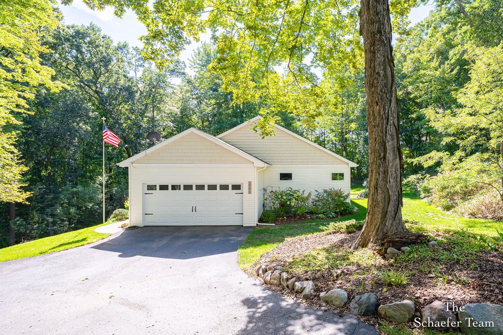 10920 Foreman Street Se, Lowell