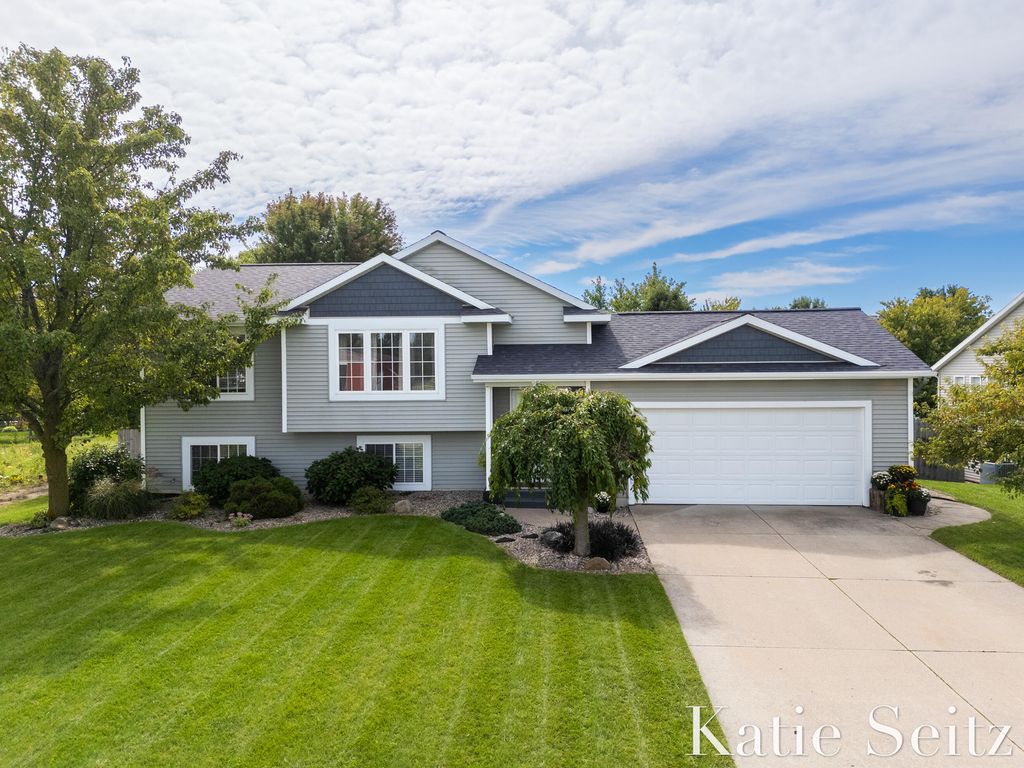 7540 Katie Lane, Hudsonville
