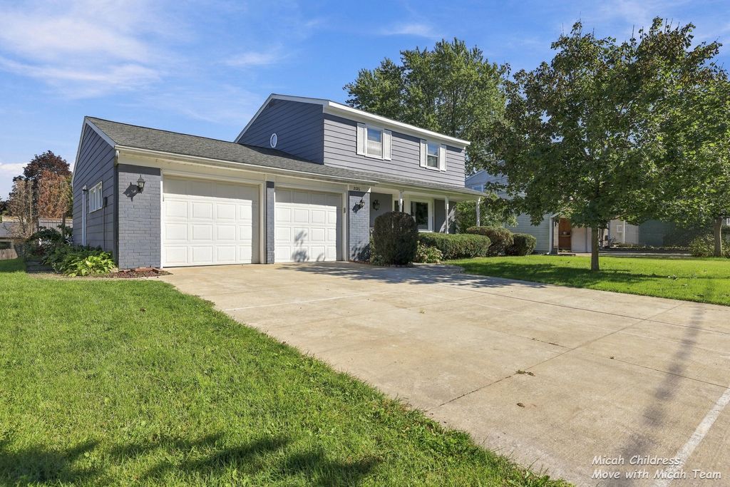2016 Edgewood Avenue Se, Grand Rapids