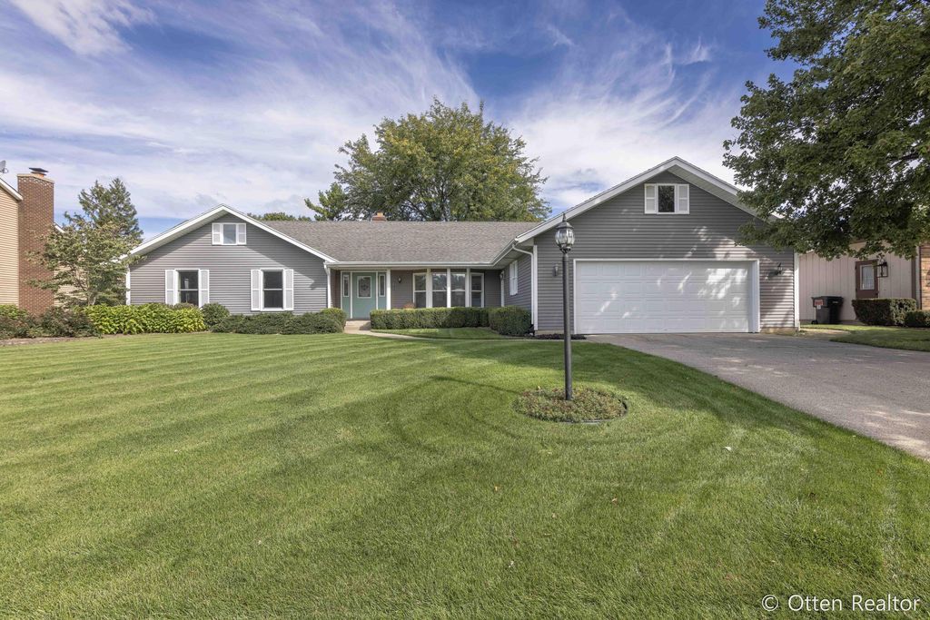 2017 Wolfboro Drive Se, Kentwood