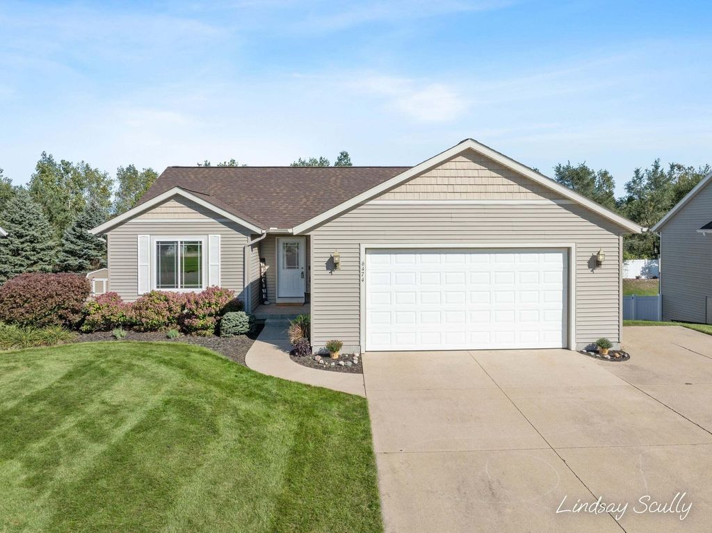 6474 Bradenwood Drive, Hudsonville