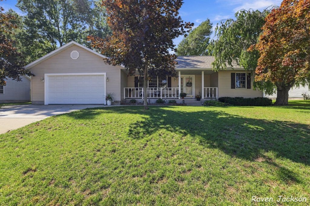 2487 Greenwood Street, Muskegon