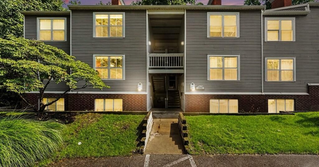3360 Pine Meadow #302 Drive Se, Kentwood