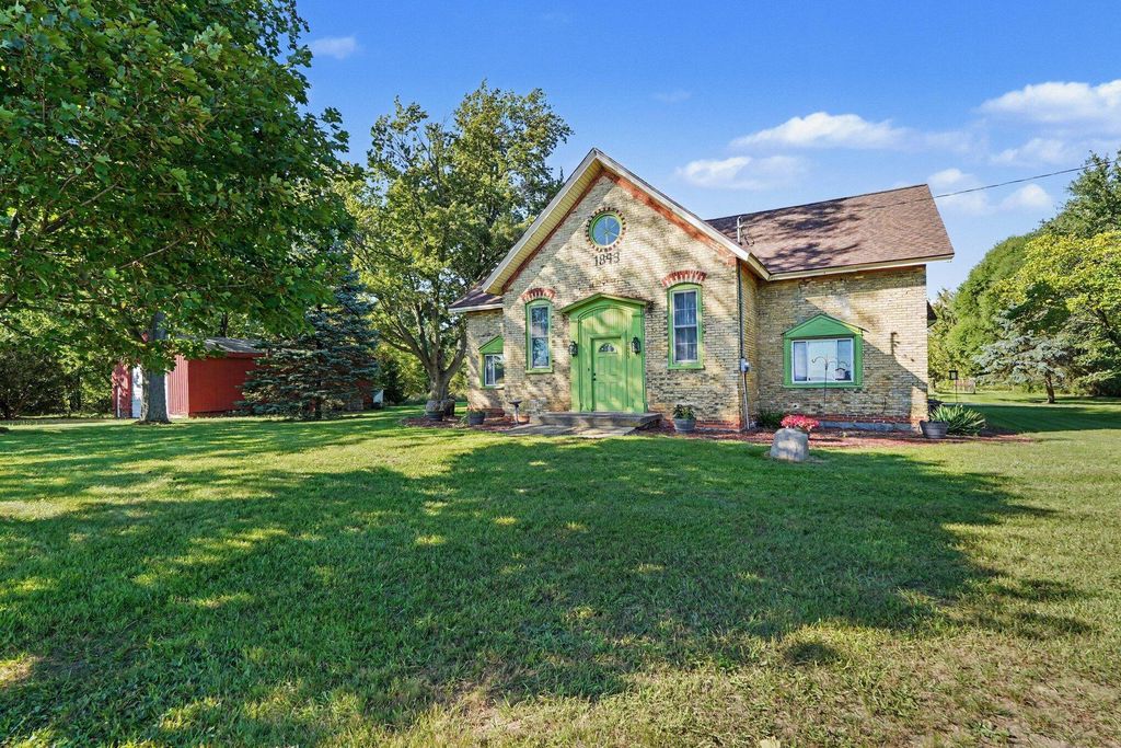 8015 Quincy Street, Zeeland