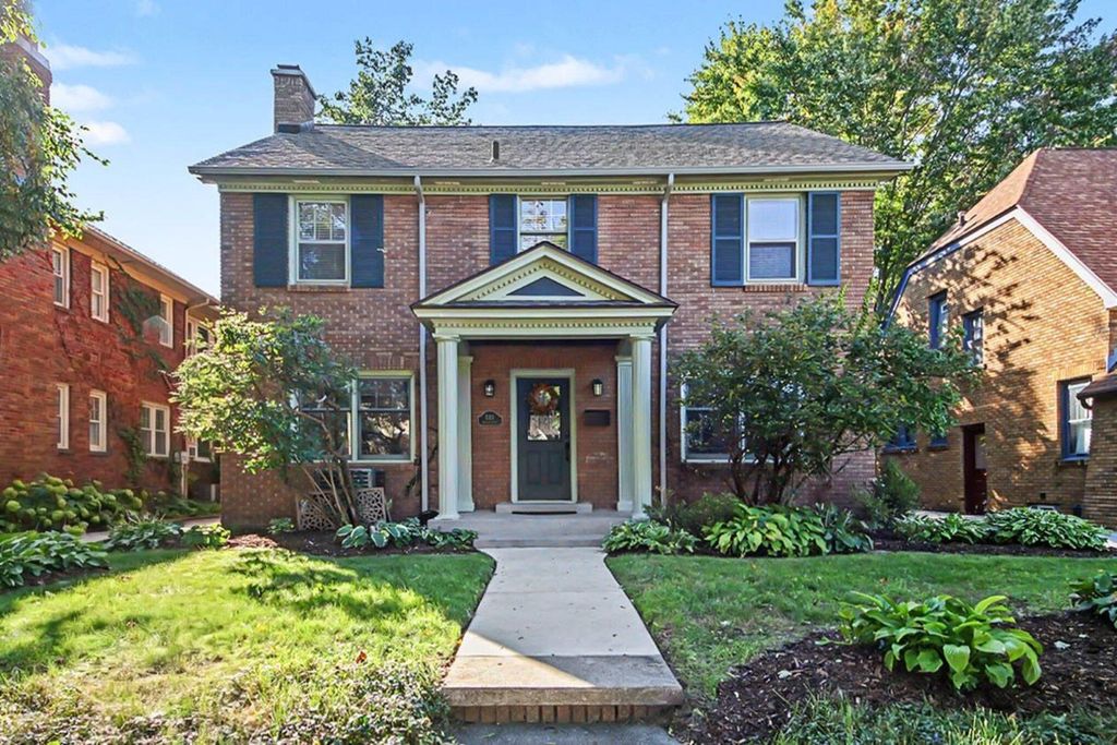 1031 Iroquois Drive Se, Grand Rapids