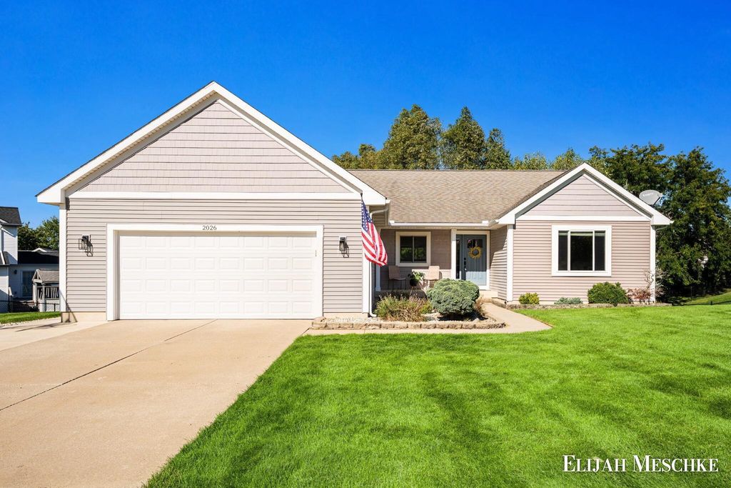 2026 Orchard Ridge Drive Nw, Grand Rapids