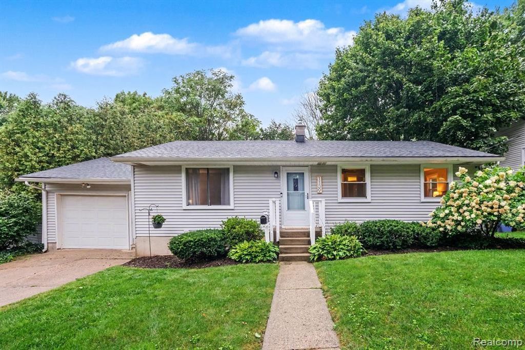1139 Houseman Avenue Ne, Grand Rapids