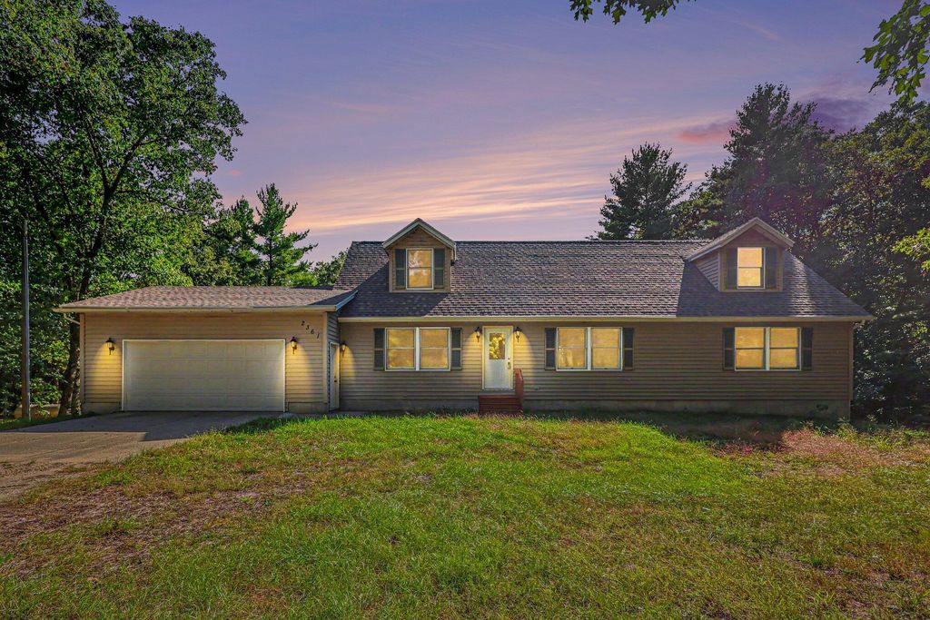 2361 E Raymond Road, Twin Lake