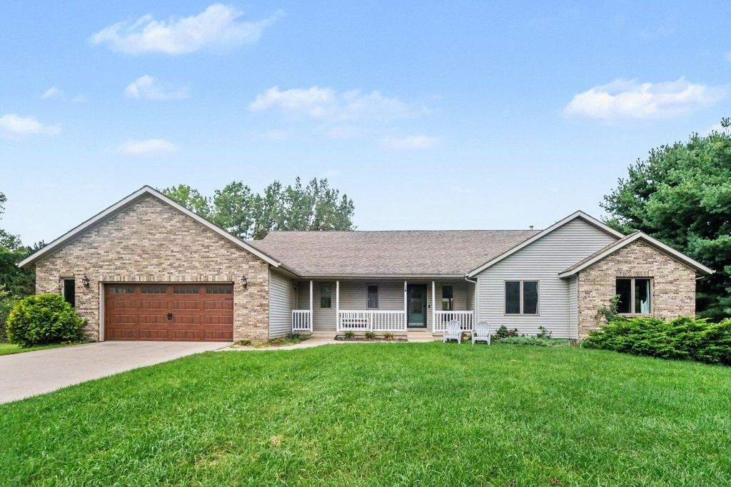 8969 Myers Lake Avenue Ne, Rockford