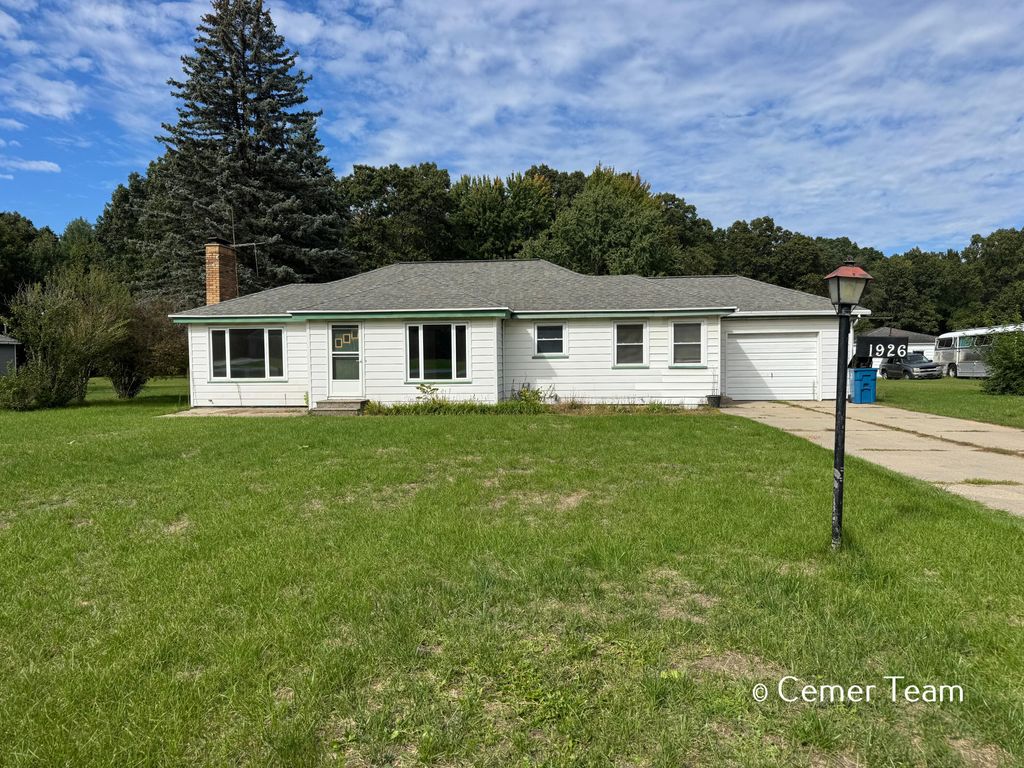 1926 Shettler Road, Muskegon