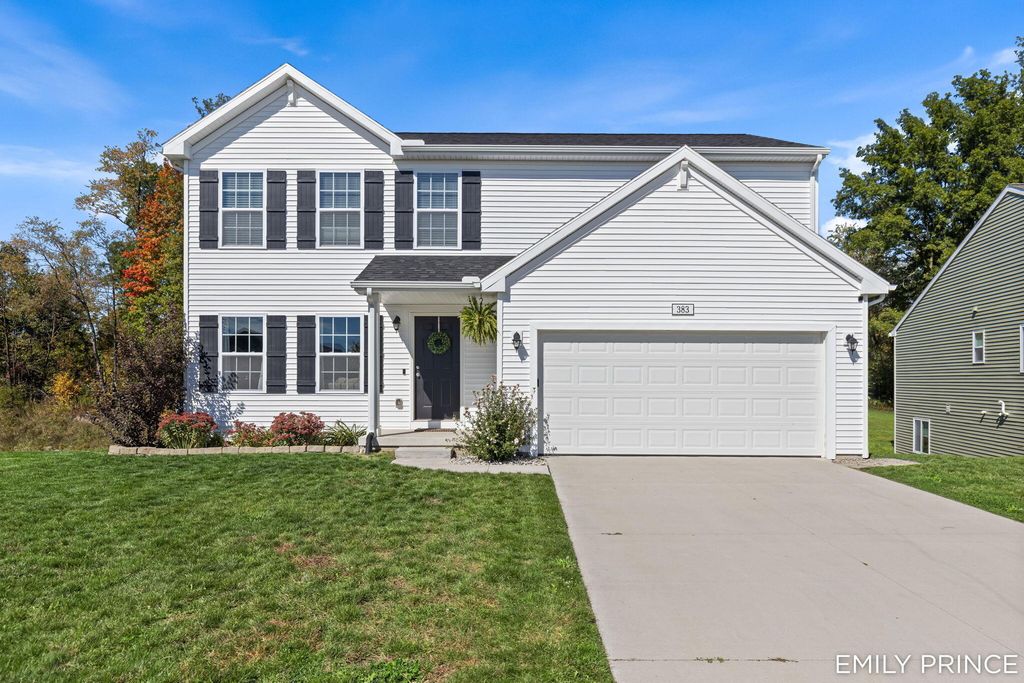 383 N Tannenbaum Trail Ne, Cedar Springs
