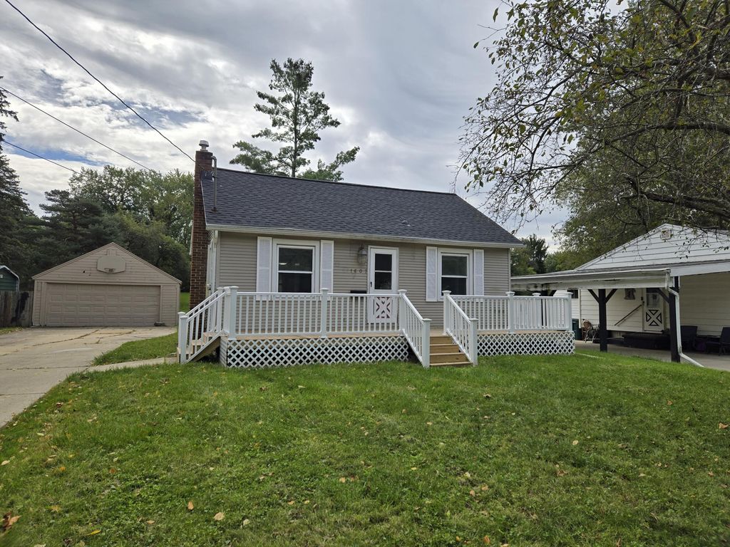 1607 Mary Avenue, Lansing