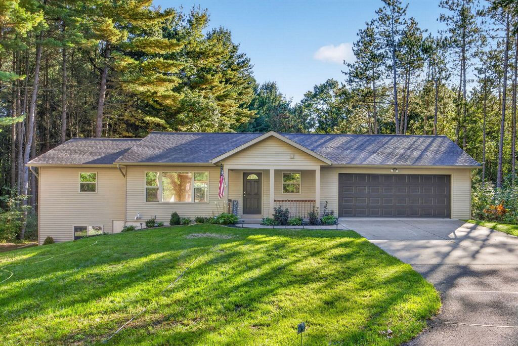 10807 Crawford Lake Trail, Cedar Springs