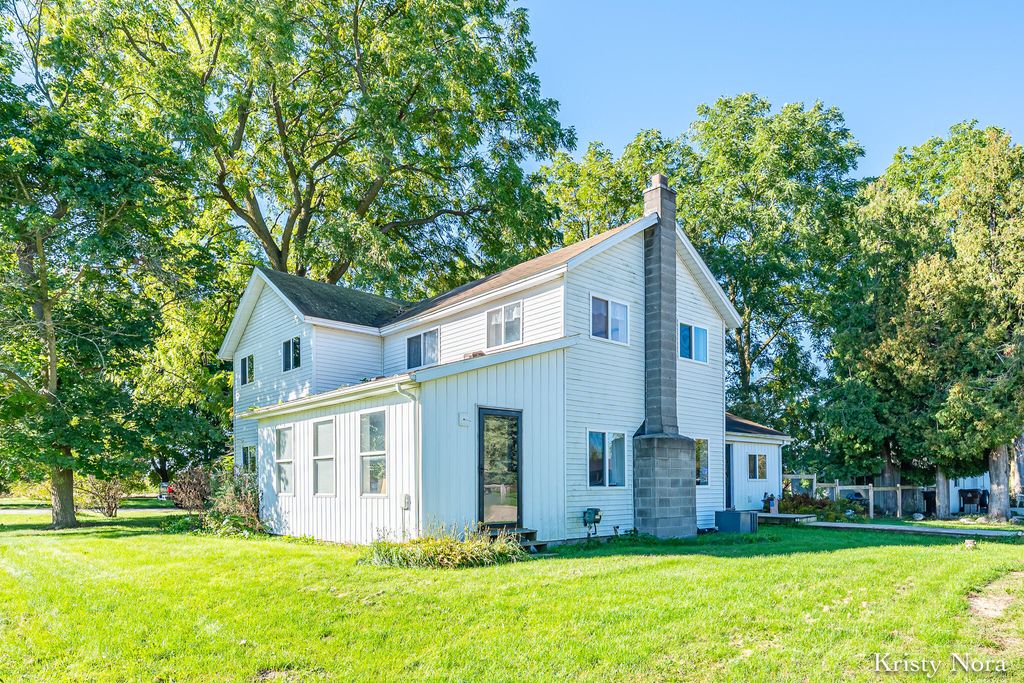 6346 S Sheridan Road, Sheridan
