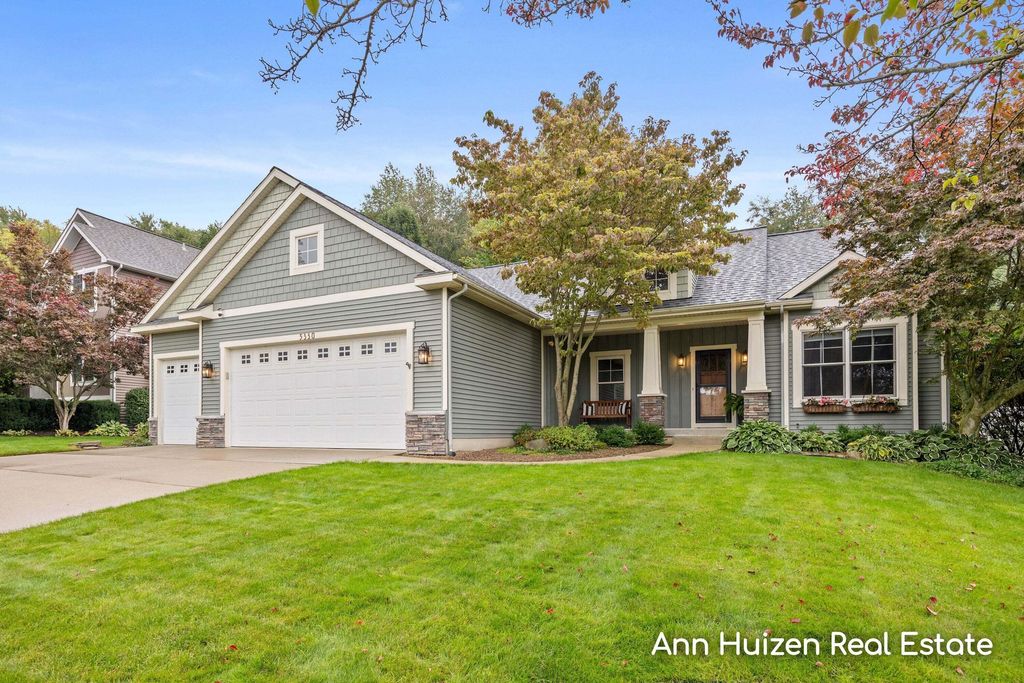 5330 Stevendale Drive, Hudsonville