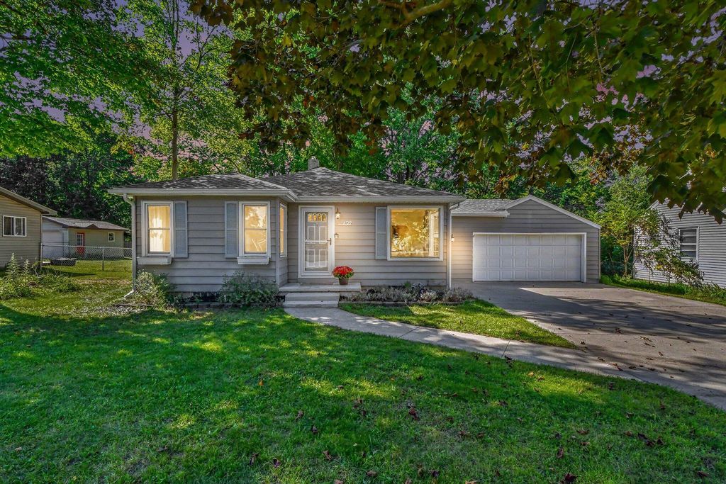 409 Forrest Street, Wayland