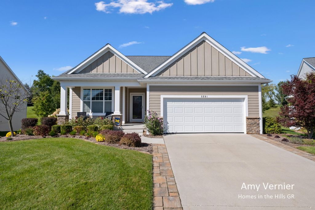5591 Nightfall Court Ne, Belmont
