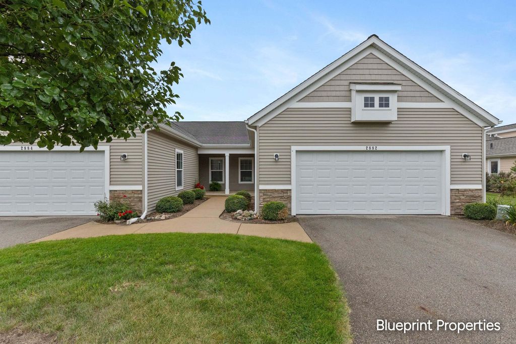 2882 Grand Isle Drive Ne Unit: 18, Belmont
