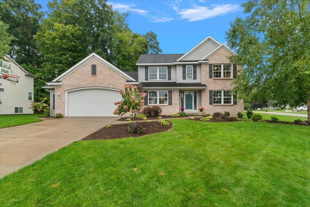 8140 Siesta Drive Ne, Rockford