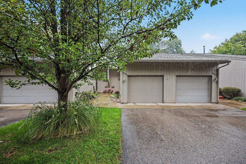 4753 Rockvalley Drive Ne, Grand Rapids
