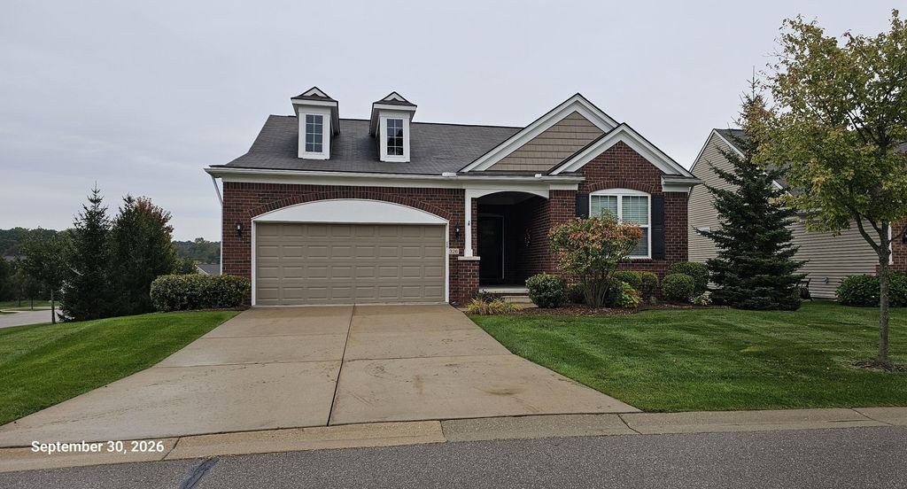 326 Bozeman Court Unit: 202, Howell