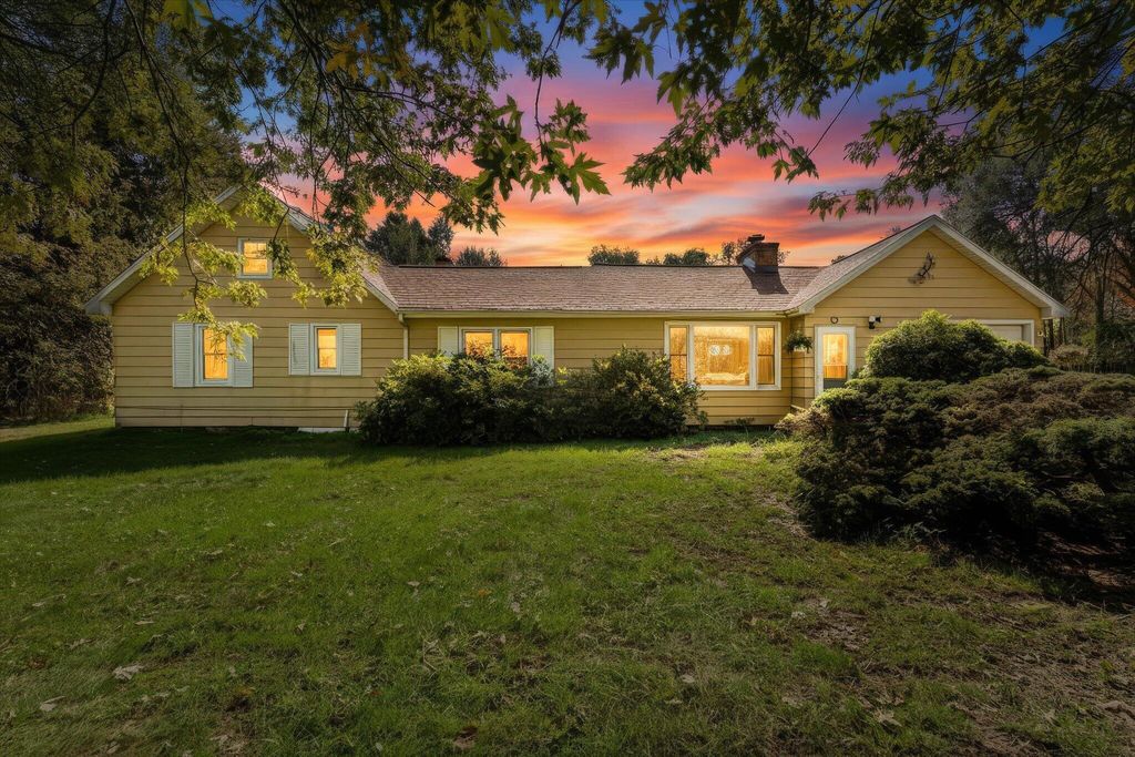 735 Wilson Avenue Sw, Grand Rapids