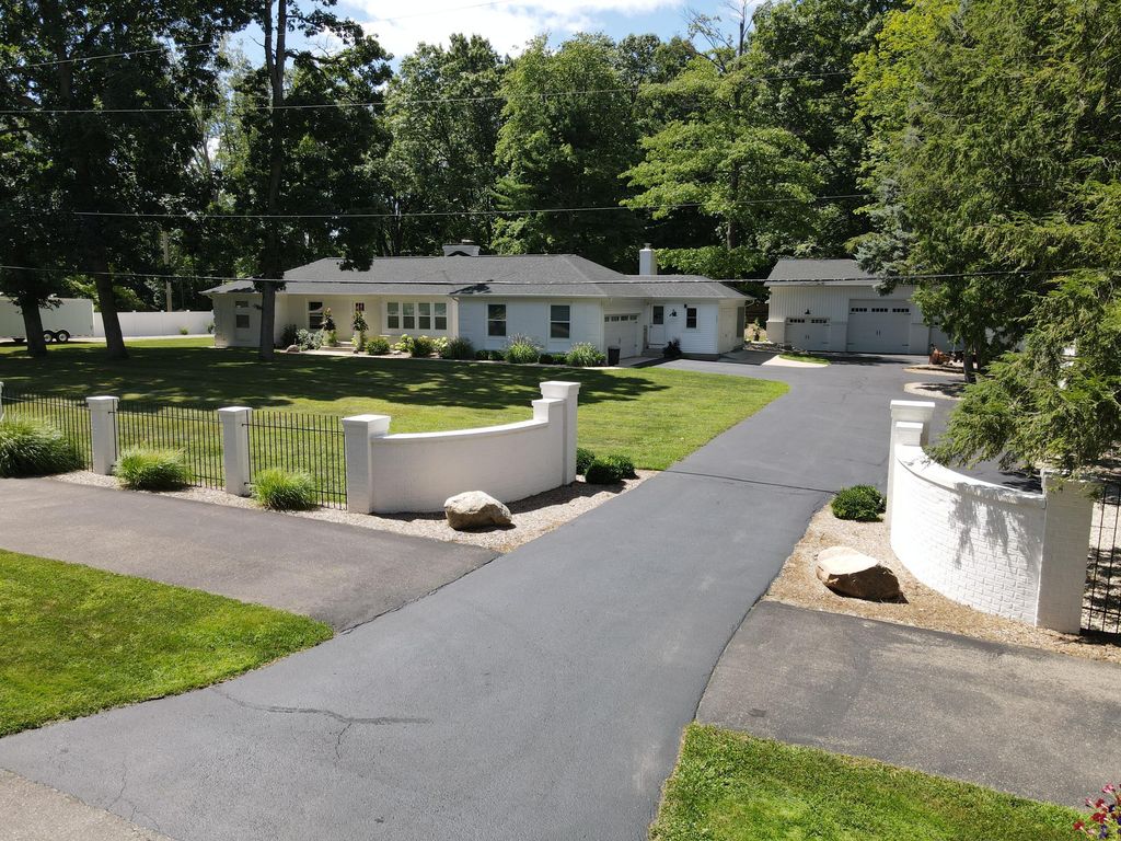 111 Sw Maynard Avenue Sw, Grand Rapids