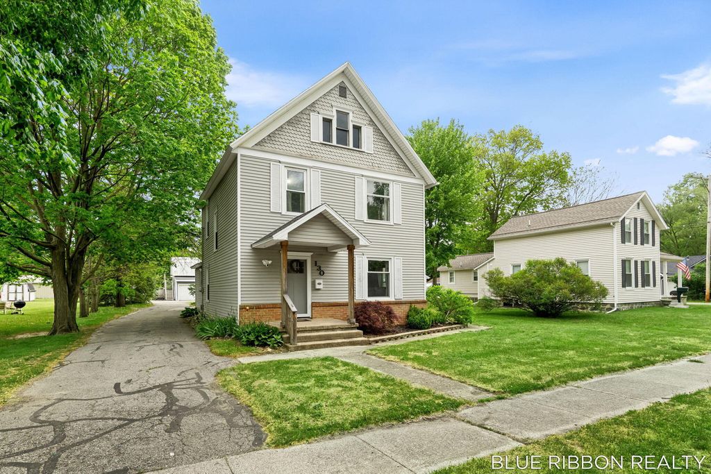 130 W Cherry Street, Wayland