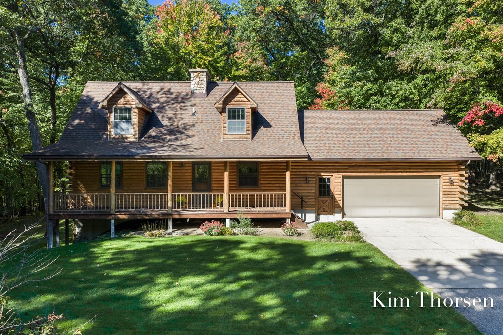 6263 Oak Valley Drive Ne, Belmont