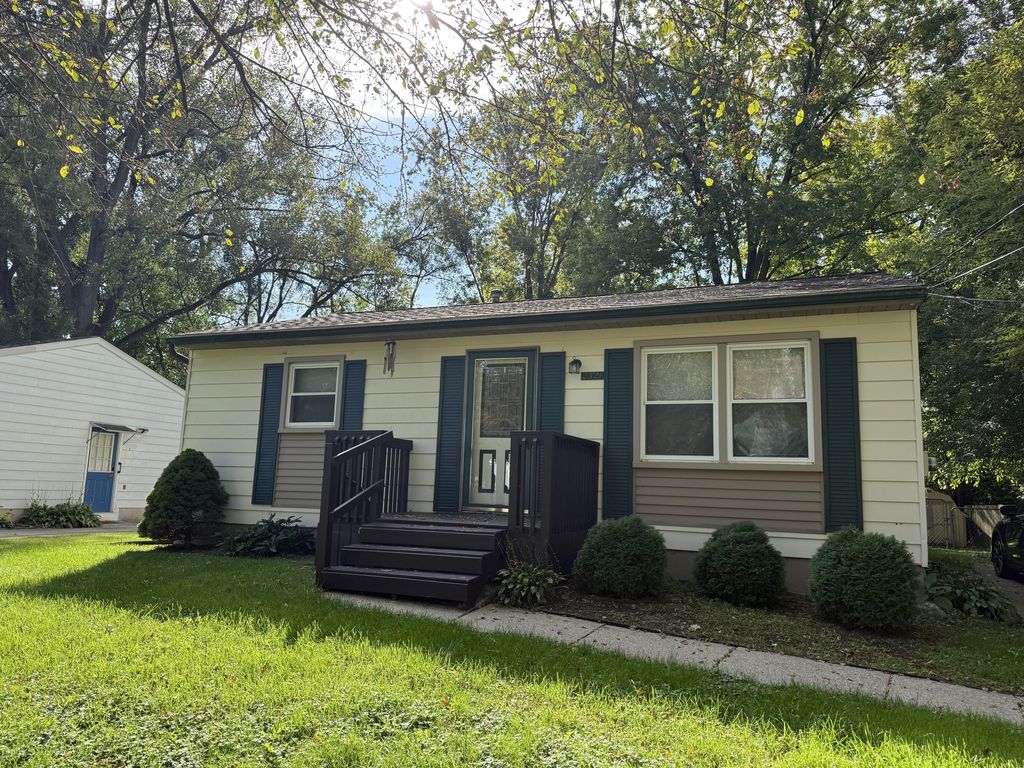 2321 Webster Street, Lansing