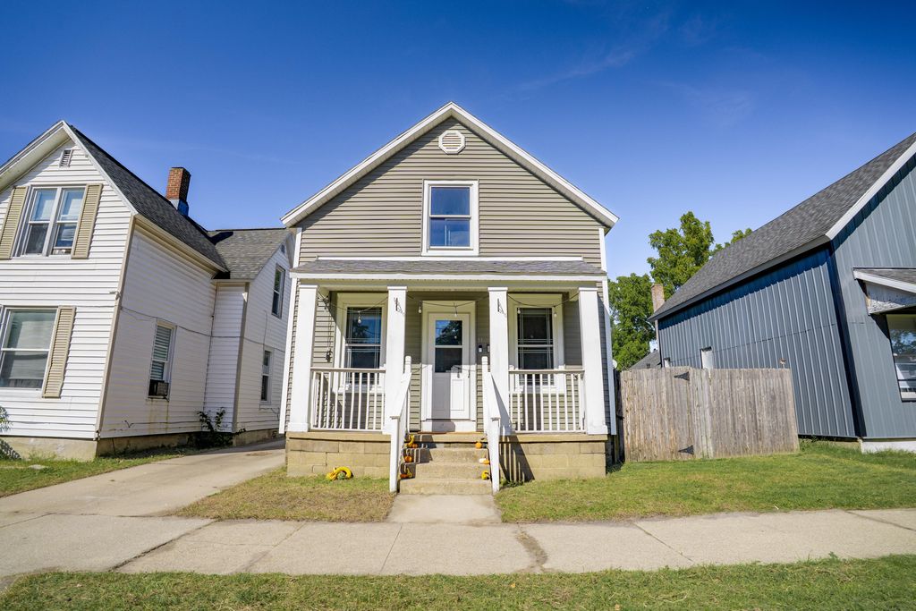 51 E 18th Street, Holland