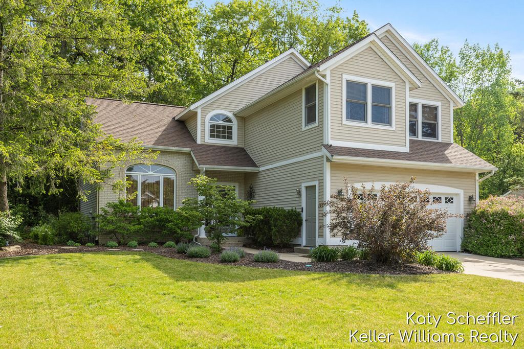 7446 Decosta Drive Ne, Rockford