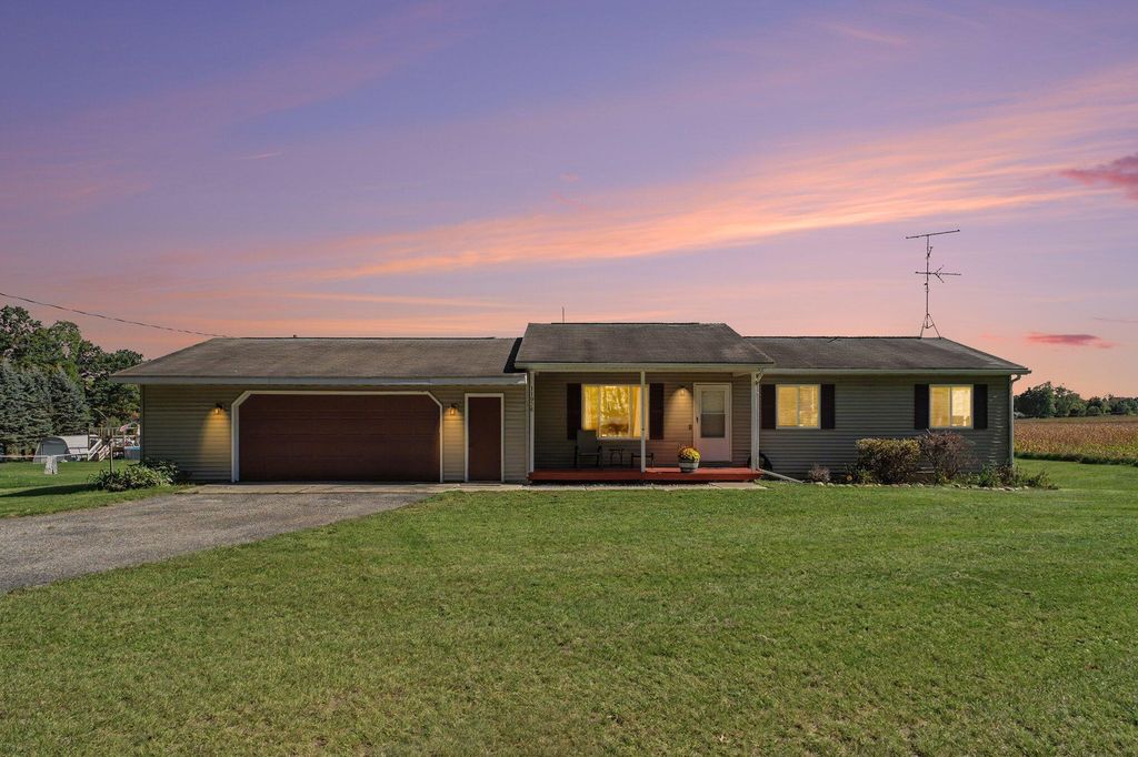 11936 Harvard Avenue Ne, Rockford