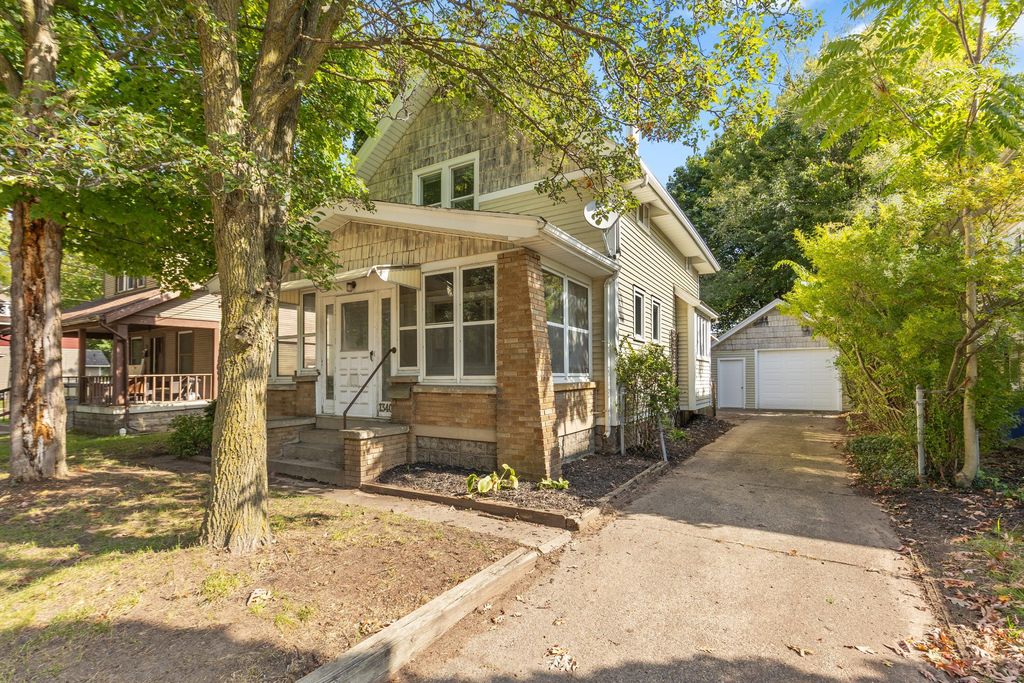 1340 Eastern Avenue Se, Grand Rapids