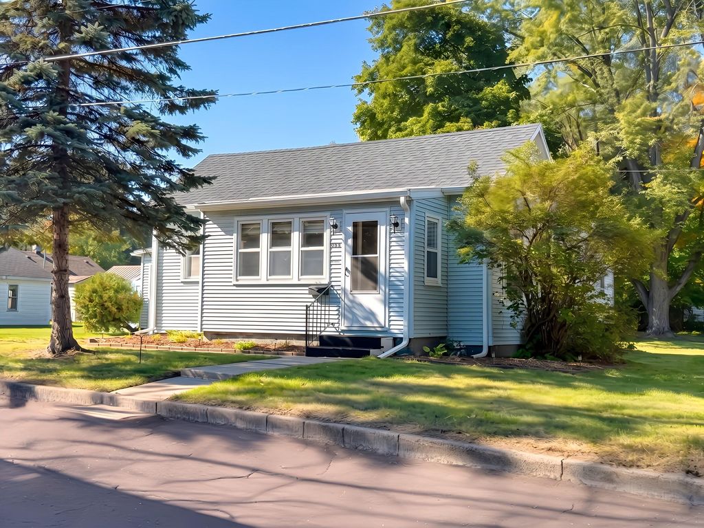 813 N Burgess Street, Greenville