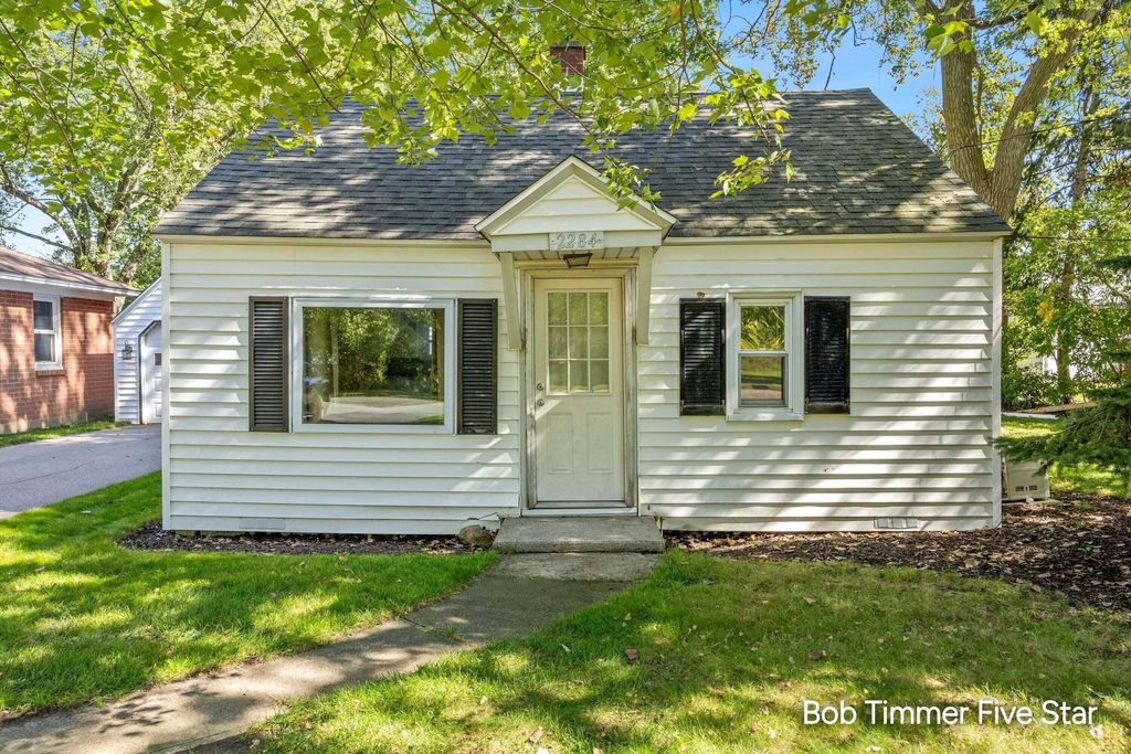 2284 104th Avenue, Zeeland