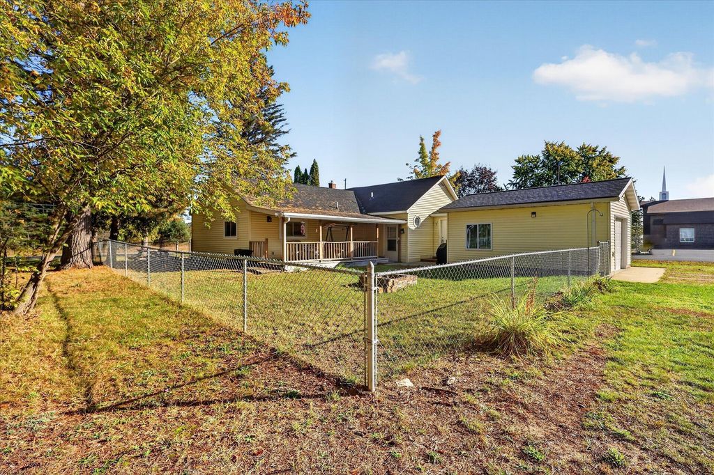 1617 W Division Street, Cadillac