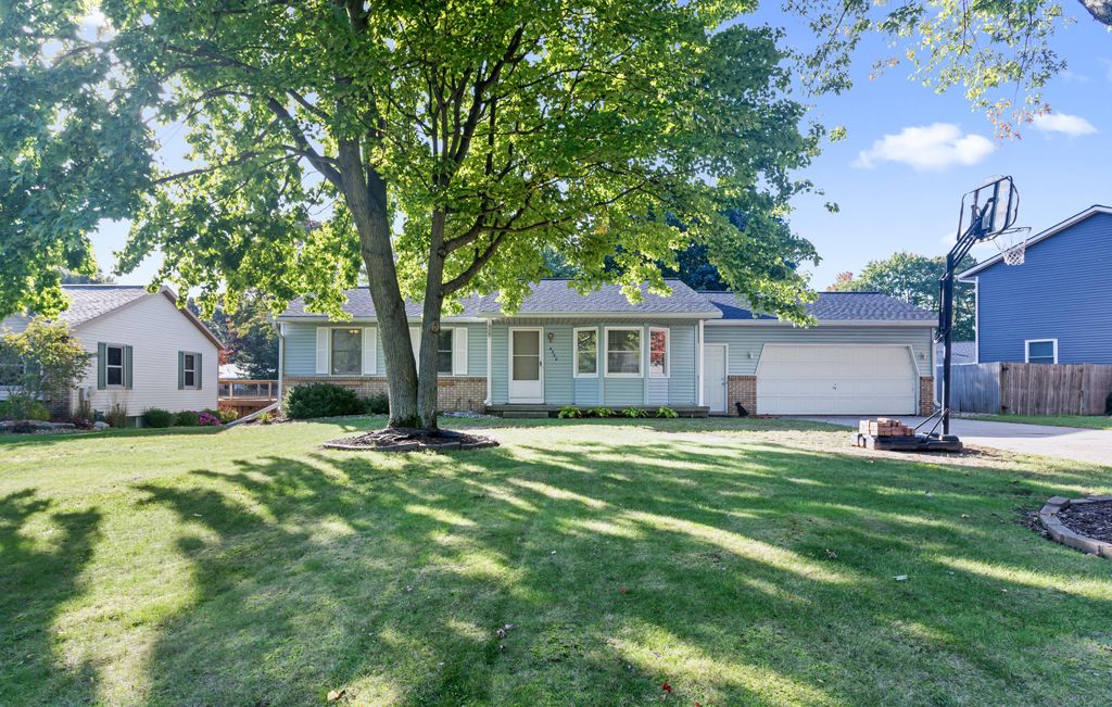 4350 Heritage Drive, Hudsonville