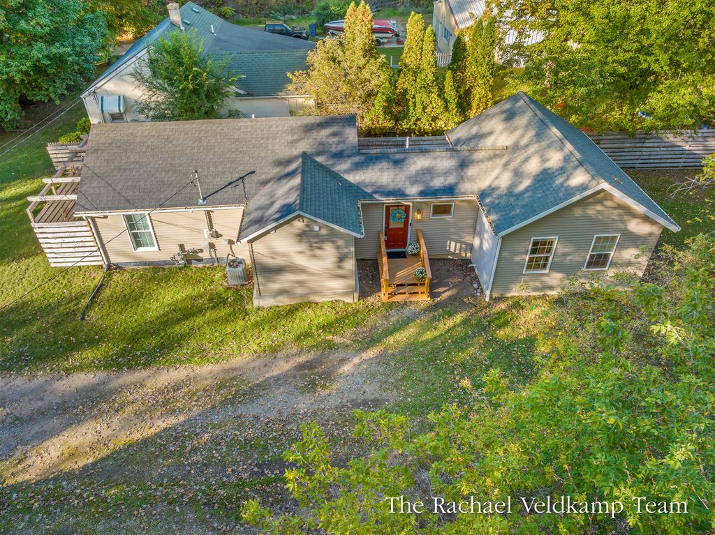 6738 Ramsdell Drive Ne, Rockford